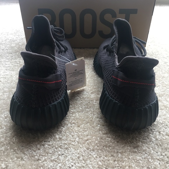 Yeezy Boost 350 V2 “Black Non-Reflective” - Picture 4 of 8